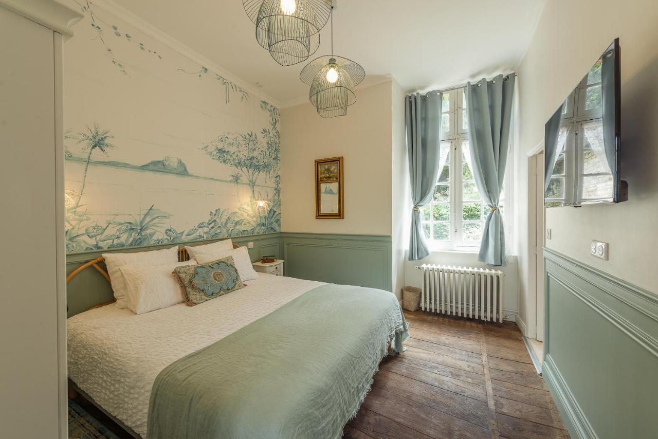 オートワール Manoir De Laroque Delprat Bed & Breakfast エクステリア 写真